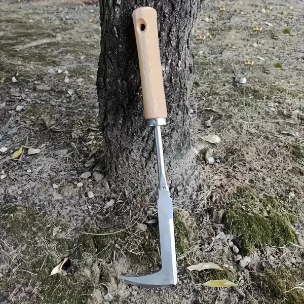 Faucille courbée idéale pour couper et désherber