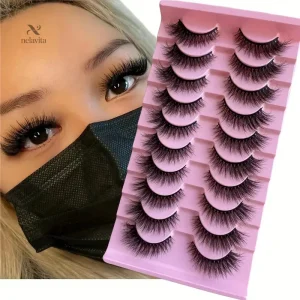 Faux cils doux et légers, parfaits pour un look élégant