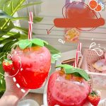Gobelet coloré fraise pour boissons fraîches