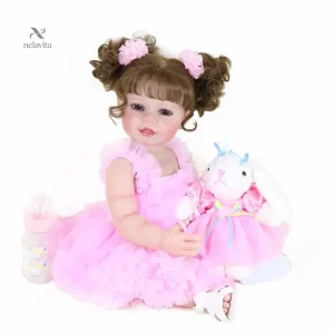 Jouet en tissu avec biberon et doudou