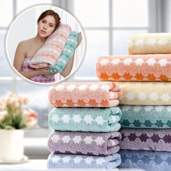 Serviette de bain femme, idéale après la douche