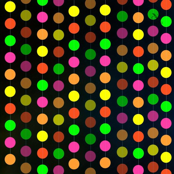 Ambiance colorée avec guirlande fluorescente pour fêtes