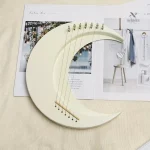 Instrument à cordes 7 notes au design minimaliste