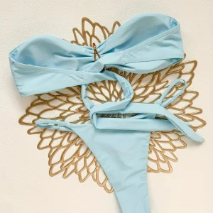 Haut de Bikini Femme Bandeau Bleu – Bijou Étoile de Mer Dorée, Élégance Bord de Mer