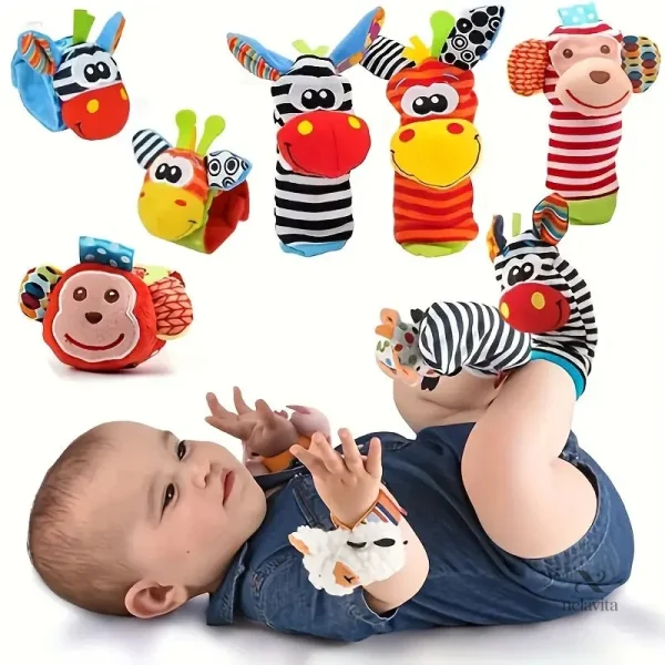 Jeux d'éveil avec chaussettes et bracelets amusants