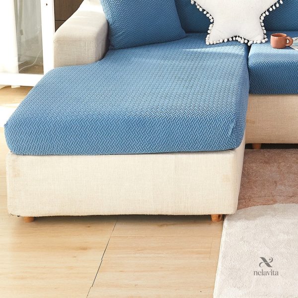 Coussin gris élégant pour votre canapé