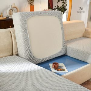 Coussin gris pour canapé élégant