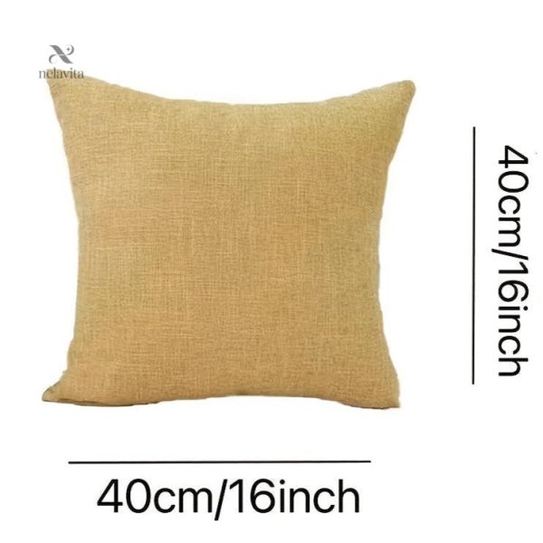 Coussin en fausse fourrure pour une touche de luxe