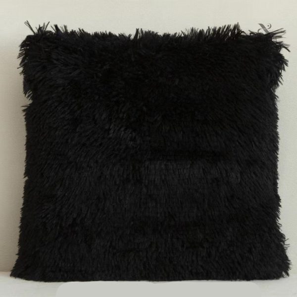 Housse de coussin chic en fausse fourrure