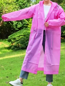 Veste de pluie compacte, parfaite pour les aventures en plein air