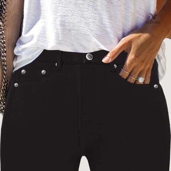 Jean skinny en denim avec détails de boutons pour femme