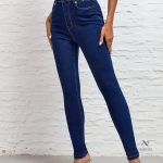 Jean skinny pour femme, confort et style en bleu