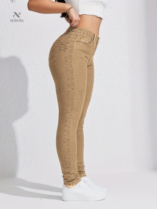 jean-skinny-femme-coupe-ajustee-denim-extensible-1 Jean skinny femme ajusté en denim extensible