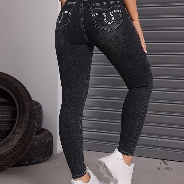 Pantalon skinny femme, design élégant