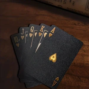 Jeu de cartes premium noir et or avec finition imperméable