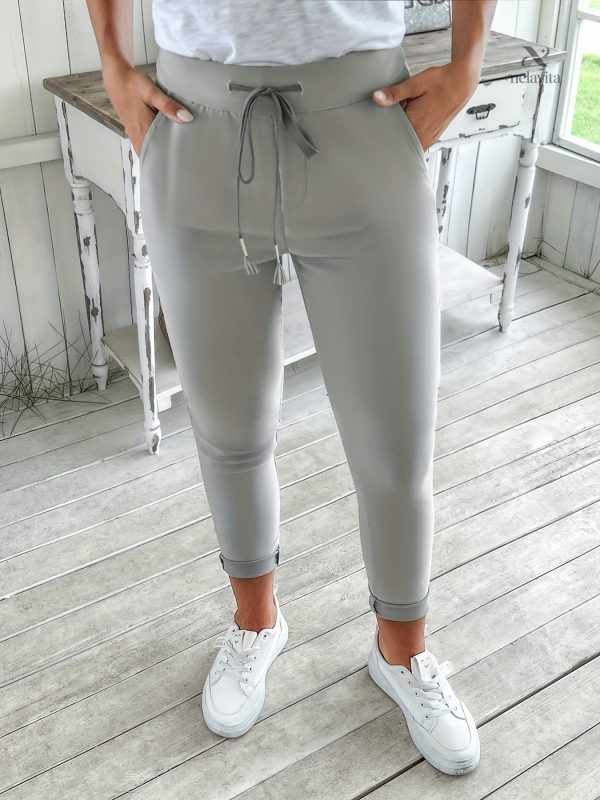 jogging-droit-femme-grande-taille-confortable-1