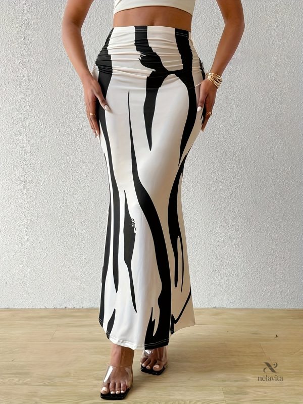 Jupe évasée à imprimé artistique pour un look tendance