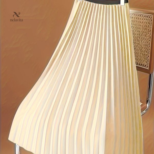 Jupe plissée simple, essentielle dans votre garde-robe