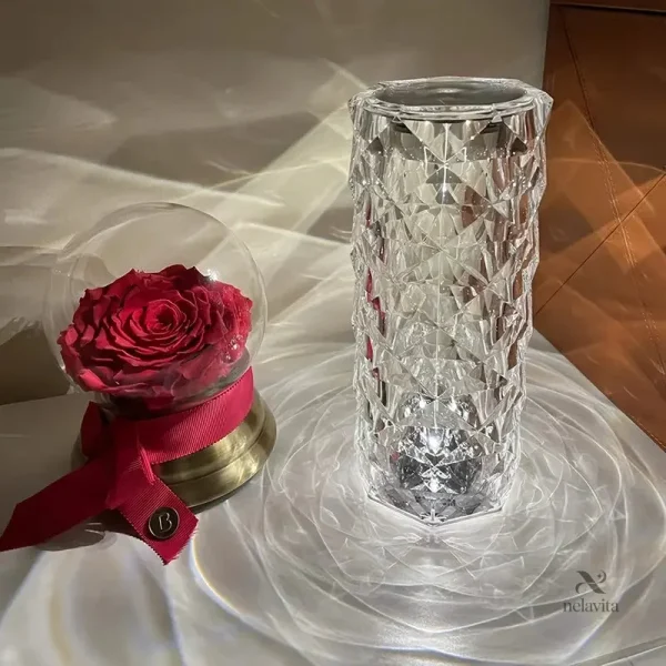 Lampe LED avec pince pour un éclairage ajustable au travail
