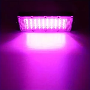 Lampe de croissance LED pour jardinage intérieur