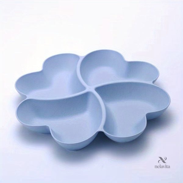 Assiettes colorées pour présentation de mets divers