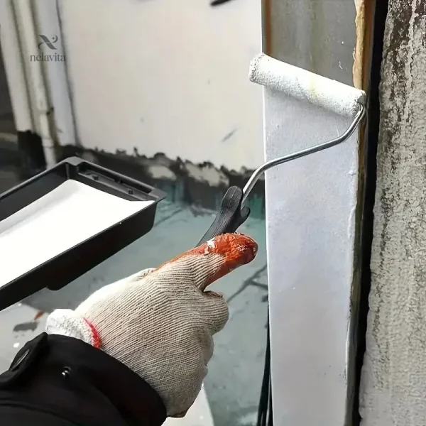 Outils de peinture : rouleaux pour finition et retouches efficaces