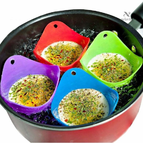Lot de 4 moules pour œufs pochés en silicone
