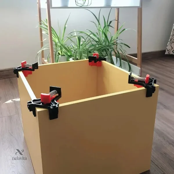 Accessoire pratique pour le maintien en angle lors du travail