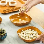 Bols en imitation bois, parfaits pour repas en extérieur