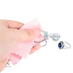 Lingettes pour polir et entretenir vos bijoux en douceur