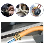 Fixations métalliques adaptées aux raccords de tuyauterie