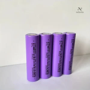 Lot de Piles Rechargeables Lithium-Ion 18650 – Accus Haute Capacité 3,7V pour Lampe Torche et Appareils Électroniques