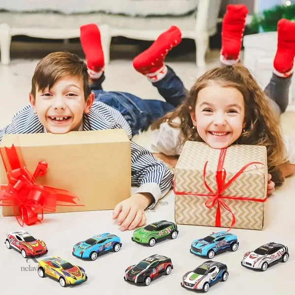 Mini voitures de course réalistes pour le jeu
