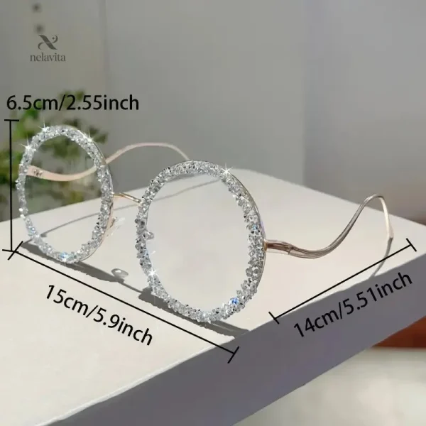 Accessoire féminin chic avec strass pour embellir votre look