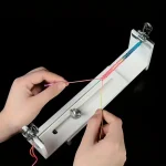 Outil de fabrication pour bracelets en paracorde