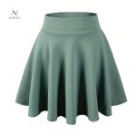 Mini jupe polyvalente pour différentes occasions