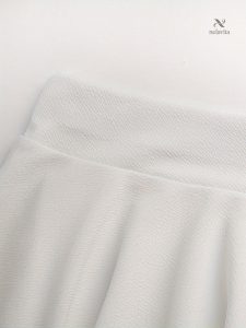 Mini jupe trendy pour un look décontracté