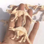 Objets éducatifs 3D en plastique pour découvrir les dinosaures