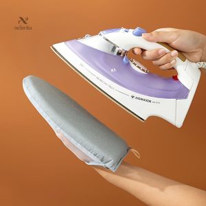 Table à repasser compacte, idéale pour les petits espaces
