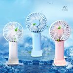 Accessoire pratique : ventilateur USB et support téléphonique