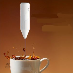 Fouet électrique compact pour boissons et desserts
