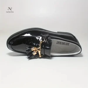 Mocassins garçon vernis, style chic et raffiné