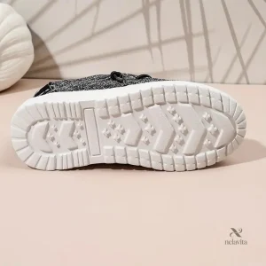 Chaussures confortables garçon avec semelle blanche