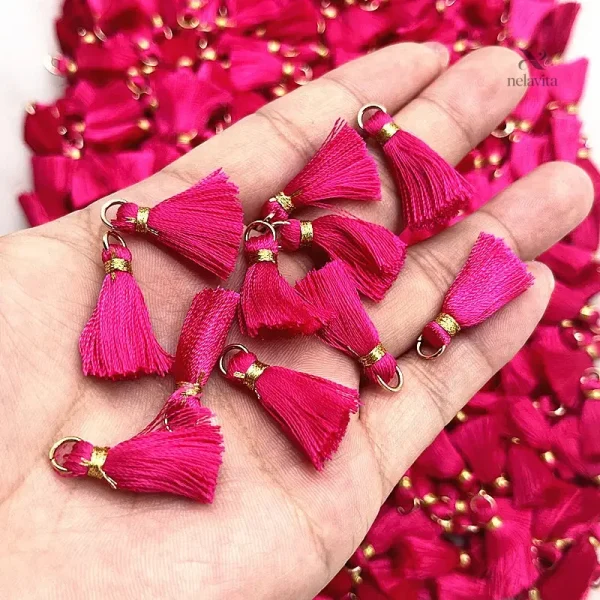 pampilles-pompons-multicolores-en-fil-breloques-diy-pour-s6hlz1-1