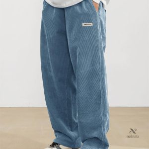 Pantalon cargo en velours côtelé . Élégant et confortable