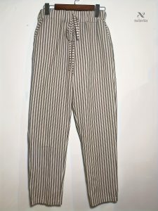 Pantalon léger à taille haute pour un look décontracté