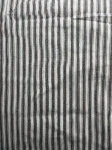 Pantalon femme rayé en tissu léger pour l'été