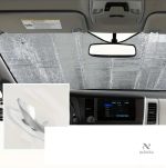 Protection pare-brise fun avec design yeux bleus