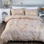Draps en relief doré sur fond marbré