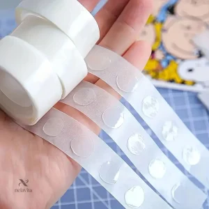 Colles adhésives adaptées à diverses surfaces et applications